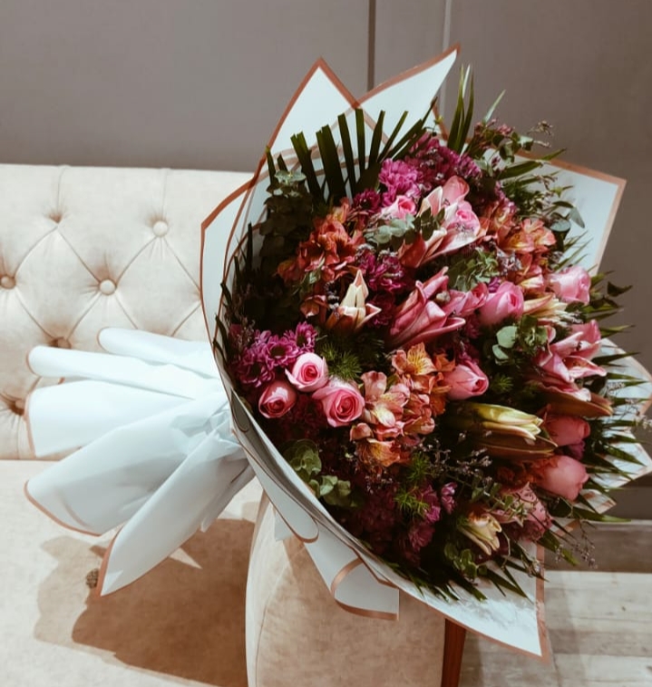 online bloom bouquet delivery, bloom bouquet delivery in sector 87 noida
