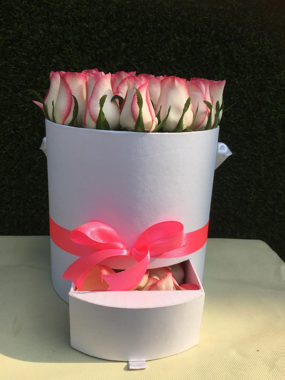 White Rounds Delivery,
Sector 59, Noida,
Elegant Gifting,
Round Gift Packages,
Sophisticated Presents,
Noida Gift Delivery,
Premium Gift Selection,
Special Occasion Gifting,
Refined Gifts,
Thoughtful Surprises
